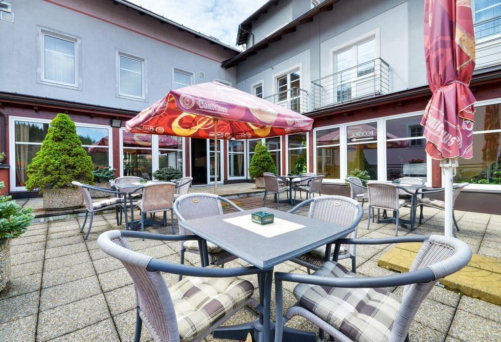 Hotel Filipinum Jablonné nad Orlicí エクステリア 写真